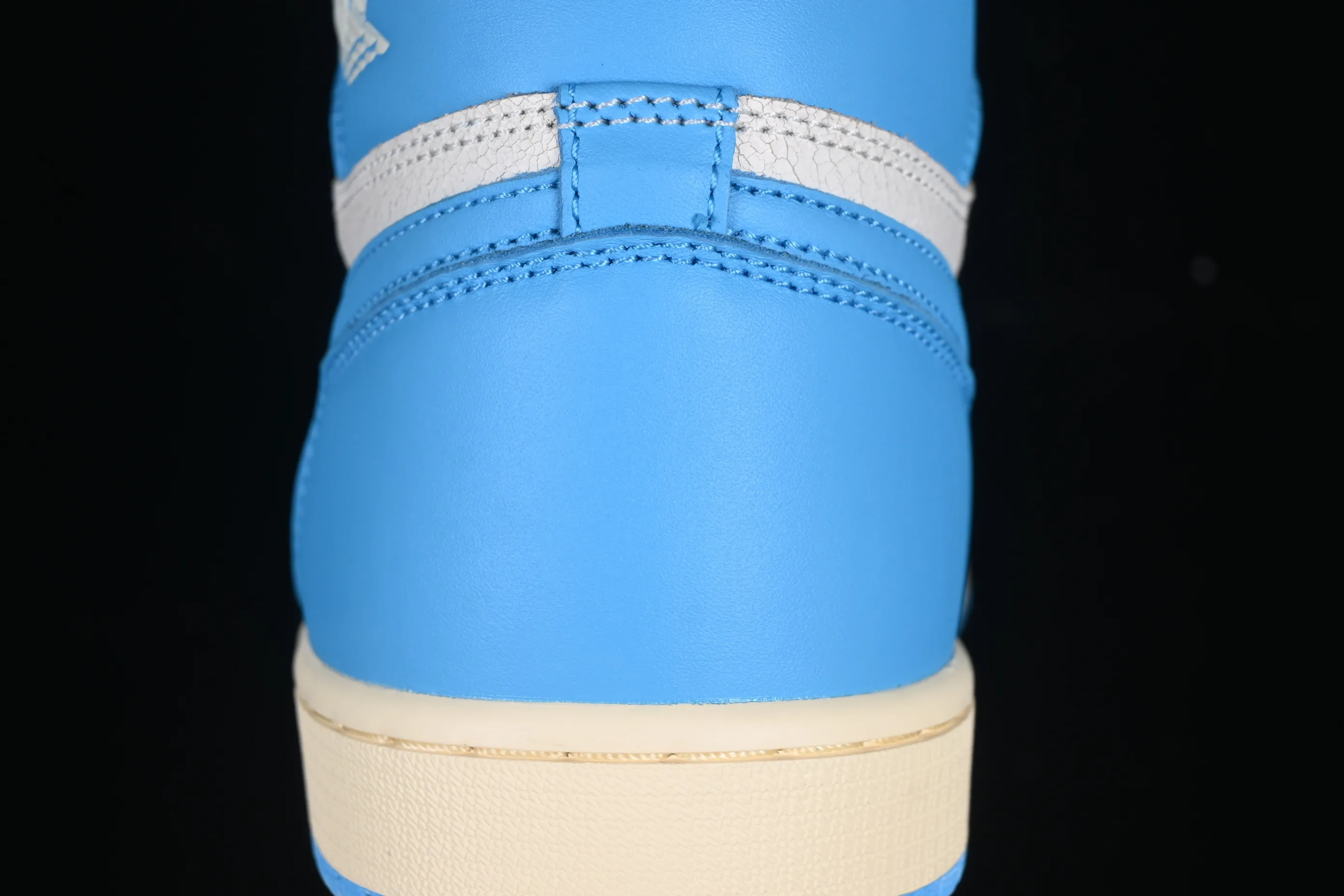 All categories Air Jordan Jordan series basketball shoes Air Jordan 1 High Foreign trade version Air Jordan 1 High OG "UNC Reimagined" AJ1 Joe 1 distressed North Carolina blue DZ5485-402